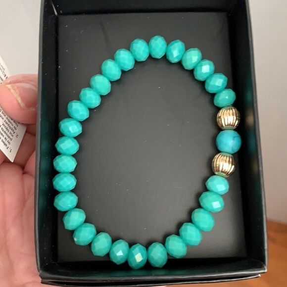 Avon bracelet   - Picture 1 of 3